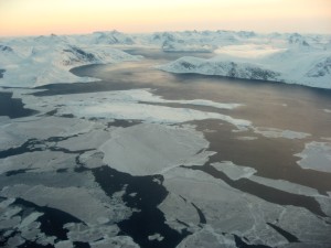 IJs in een fjord aan de westkust